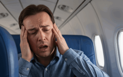 Perché in aereo le orecchie fanno male? Il ruolo del cerume